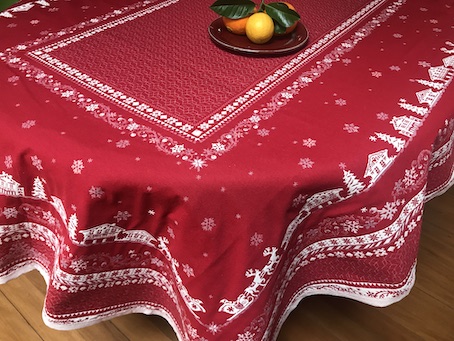 chamonix 8 seater christmas tablecloth with de luxe reversible jacquard