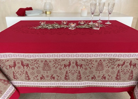 red christmas tablecloth seats 12