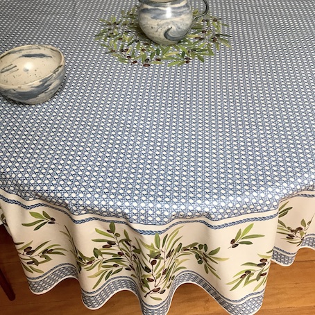 180 cm round treated french tablecloth