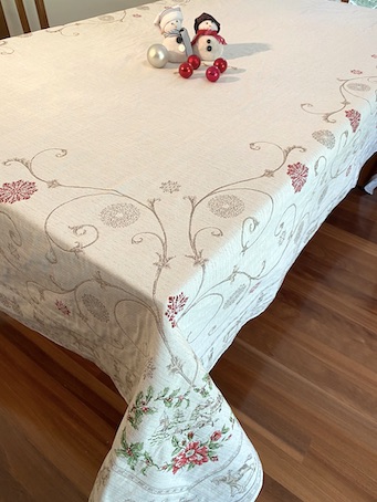 very large christmas tablecloth