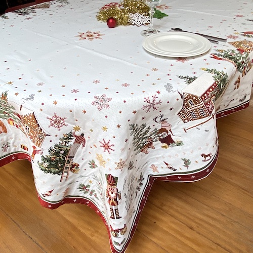 christmas tablecloth with nutcracker design seats 8