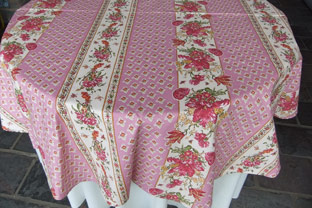 Round and Square Tablecloths